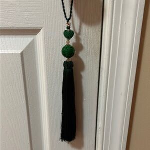 Green Asian Style Carved Bead Lamp Tassel NWOT